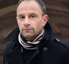 Damien 
