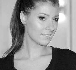 Chloe 