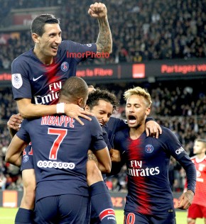 Photo de Mor Fall